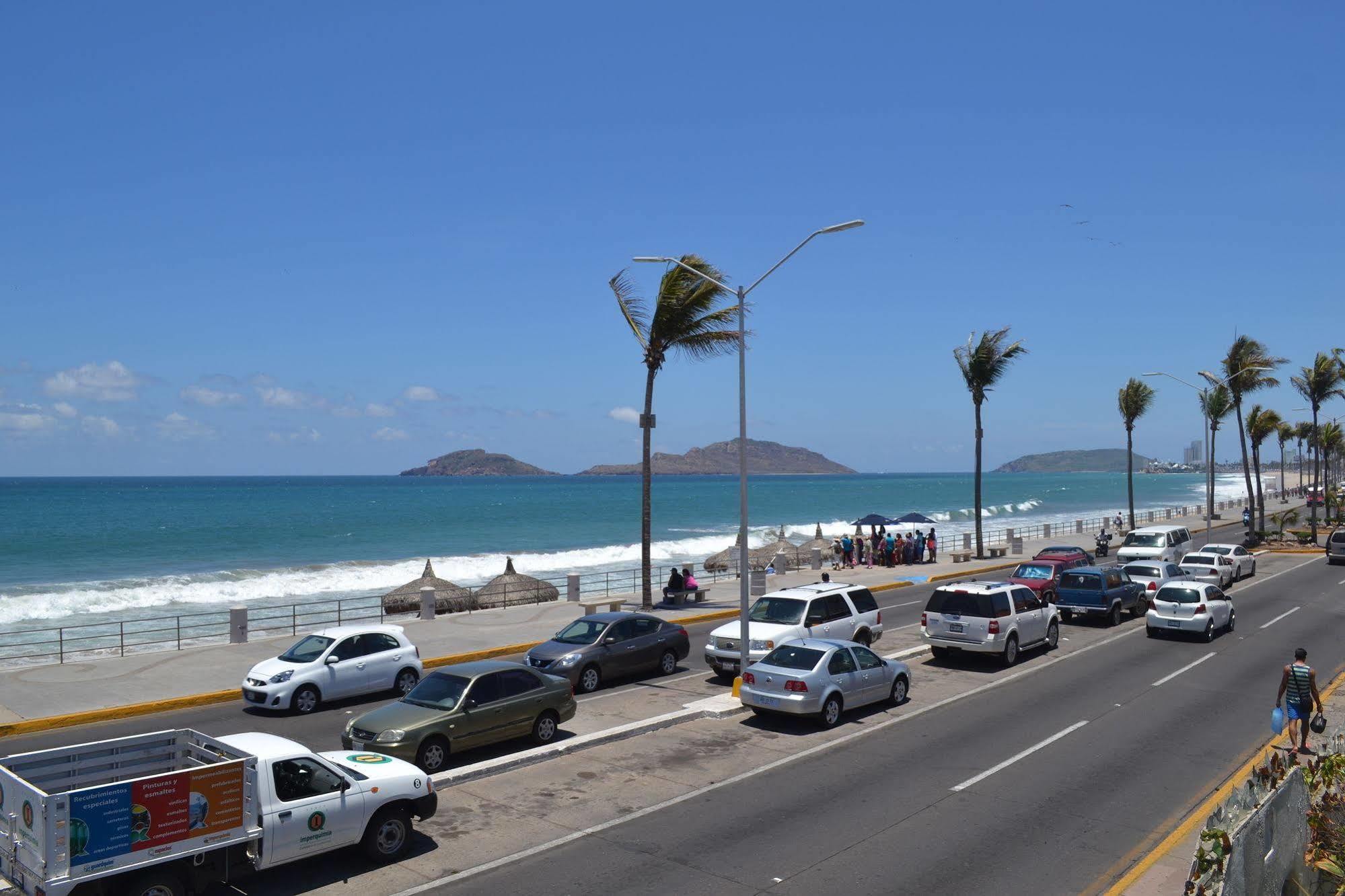 Hotel Sands Arenas Mazatlan Exterior photo